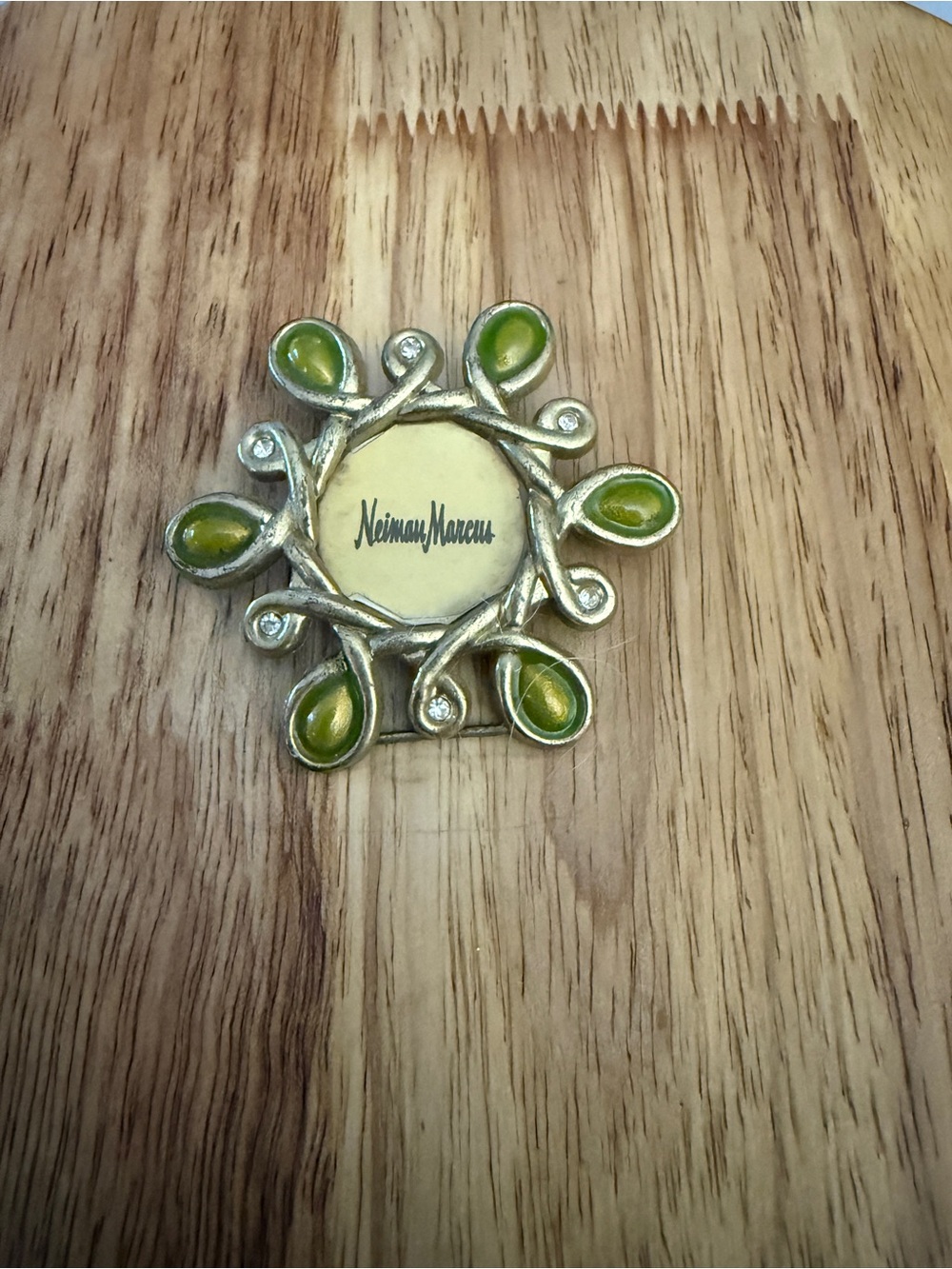 Jay Strong Picture Frame Newman Marcus exclusive Broche